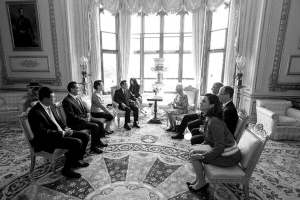 李克强访问英国 双方签能源大单|签证|入境