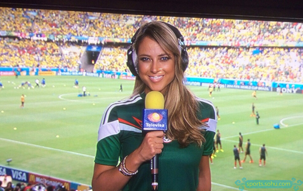 墨西哥美女主播笑容美 C罗也被她倾倒|墨西哥|世界杯