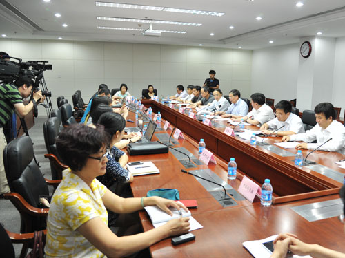 杨学山介绍《国家集成电路产业发展推进纲要》