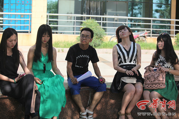 华商网首部原创校园微电影 屌丝毕业季欢迎点