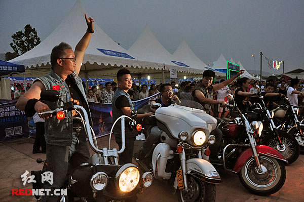 第3届长沙哈啤音乐节第二场开演 吴莫愁助阵|长