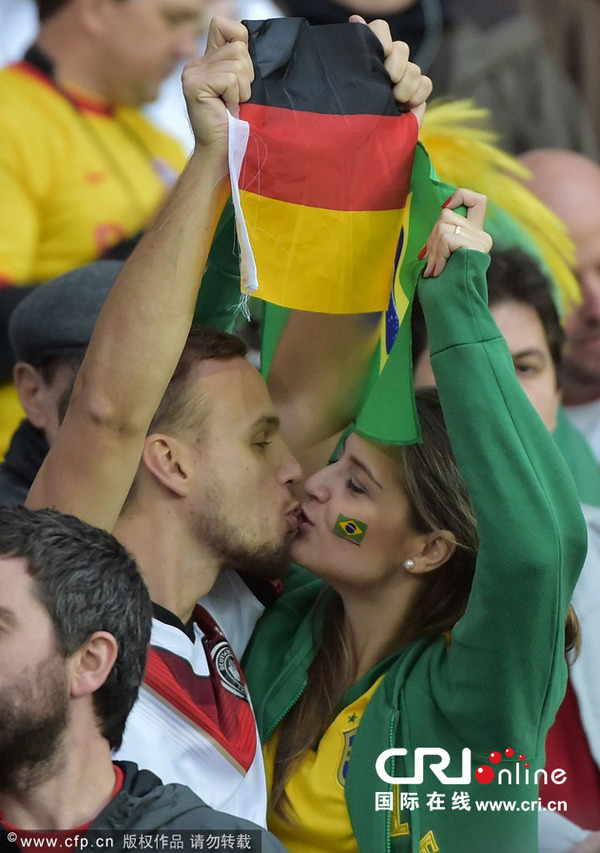 世界杯十佳图7.1: 内马尔 发型风靡里约|内马尔