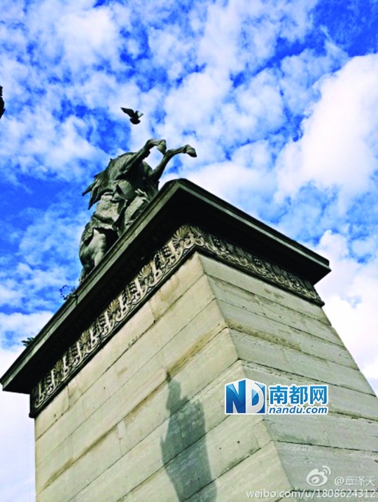 <em>哥哥妹妹玩</em>巴黎,网友玩你们|网友|微博_凤凰资