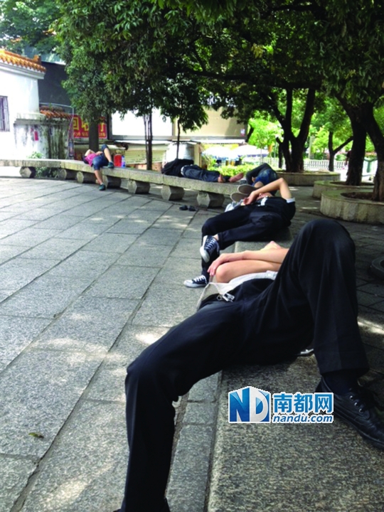 地点:龙华公园门口