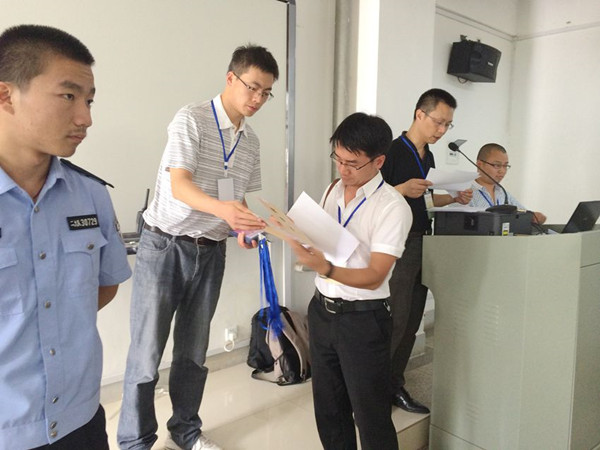 记者探秘云南省级公务员面试 五轮抽签防打招