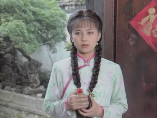 　　何音曾出演过多部琼瑶剧而走红