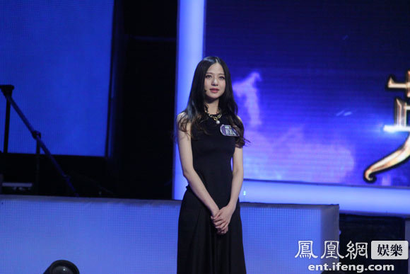娱乐  北大"笑花"彭高唱 本周四晚(7月24日22点)《一站到底》英雄联盟