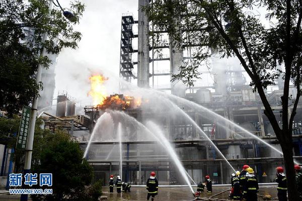 中石油兰州石化公司发生装置泄漏着火事故|着