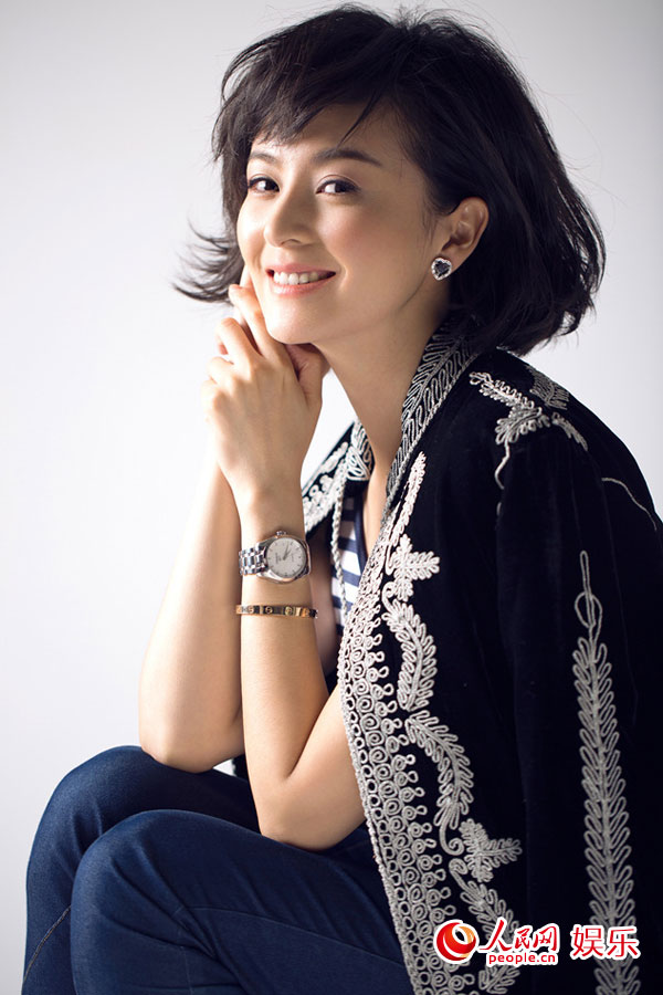 倩杂志大片 精致面容展知性魅力, www.ycgll.cn ,