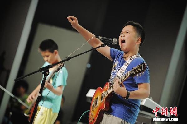 中国少儿摇滚乐手汇集天津 同台比肩见证摇滚