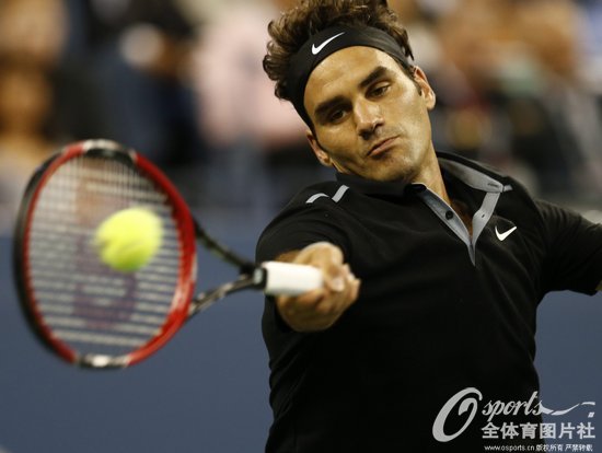 美网 费德勒轻松晋级第二轮 乔丹现场观战|费德