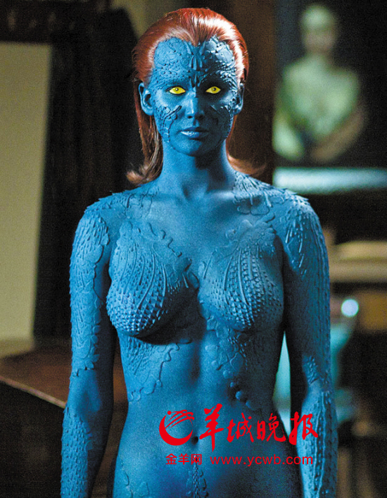 劳伦斯在《X战警》中的造型也近乎裸体