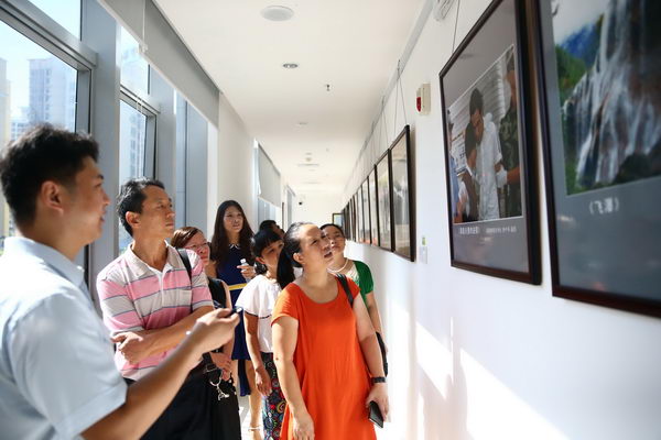 海南高院举办法院开放日暨教师法座谈会活动