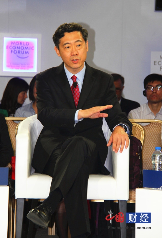 李稻葵:日本经济前景悲观 安倍政府或破产|李稻