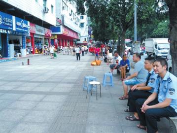 定点全天候执法城管获市民点赞|执勤|中队