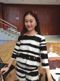 美女班主任|受访者|叶静