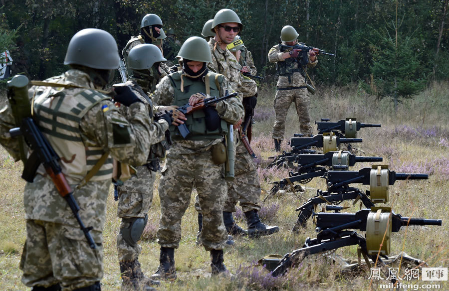 最后的伞兵旅:乌克兰仅存的第95伞旅抓紧训新