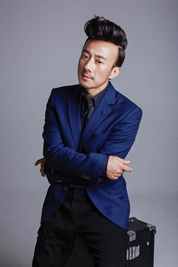 赵立新加盟舞动梦想小人物舞转人生