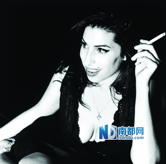 醉醺醺的夜晚,烟嗓大妈和你喝一杯|摇滚|小提琴