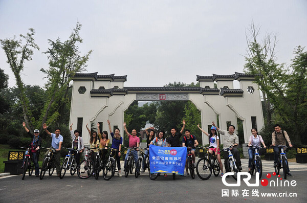 合肥合并巢湖gdp_合肥巢湖沙滩