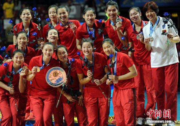 世锦赛<em>中国</em>1 3美国 <em>郎平</em>率<em>女排</em>时隔16年再摘银