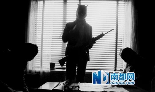 197 2年,爱尔兰德里市,蒙面的爱尔兰共和军成员。