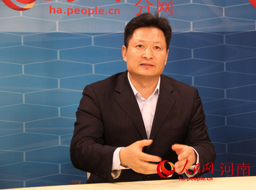 白国周讲述
