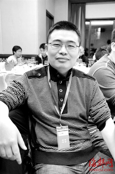 年前一部《诛仙》火遍中文网络,使福州小伙张戬成为大名鼎鼎的"萧鼎"