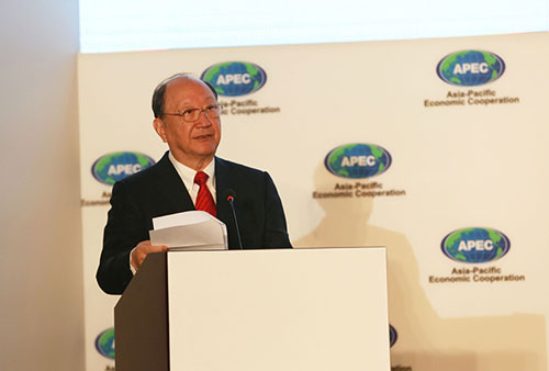 11月8日，第十届全国政协副主席徐匡迪在2014-APEC中国日新兴产业论坛上讲话。（李宗斌-摄）