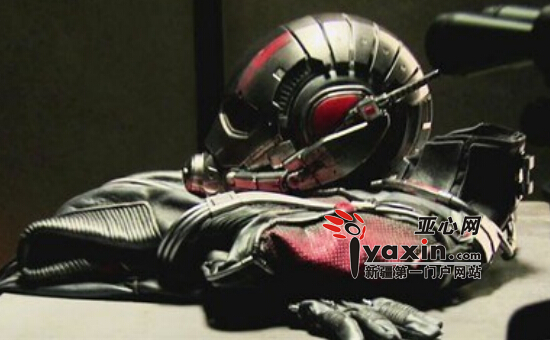 漫威75年特辑视频中，蚁人的战服首次现身，充满机械感。图/豆瓣