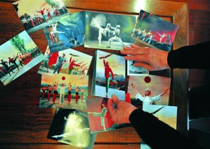 喜儿扮演者石钟琴,展示各个时期的《白毛女》剧照