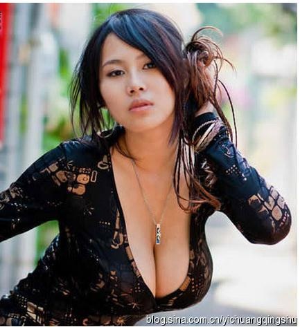 友蓉奶大!台湾女星F罩杯叹内衣难买引妈妈自责