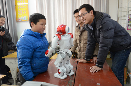 西安交大机器人 走进 秦岭山区小学|机器人|学生