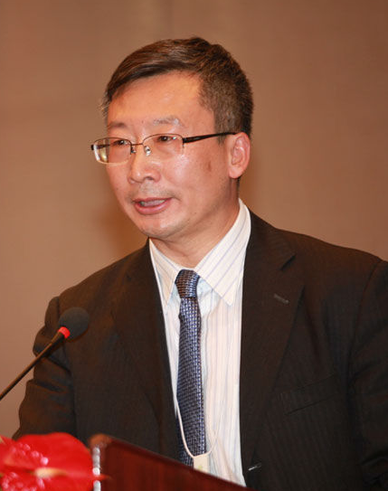 李国平