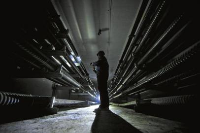 成都最大地下管道 可供两辆汽车并排跑|电力|成