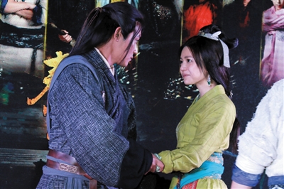 <em>姑姑</em>这回不飞改扎针儿了|陈妍希|武侠<em>小说</em>_凤凰