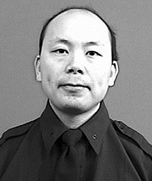 两名纽约警察在警车内遭枪杀 其中一人为华裔