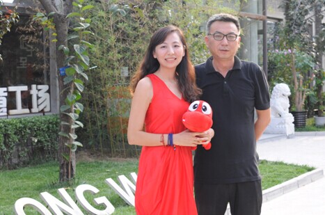 华映星球创始人胡劲松、刘可欣