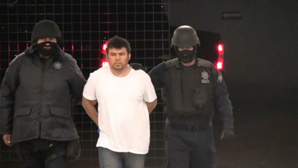 墨西哥一贩毒集团头目被捕，曾参与43名学生失踪案（网页截图）