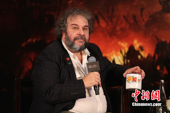 《指环王》导演获封彼得大帝 害羞感谢中国影