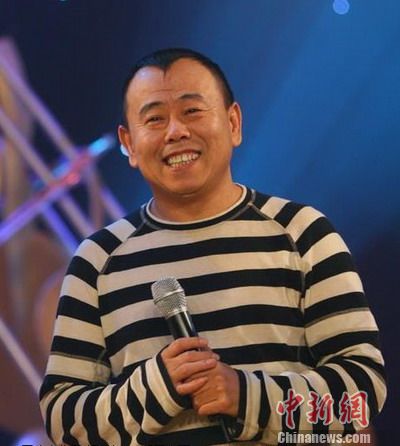 潘长江"抛弃"蔡明 搭档关凌上地方台春晚