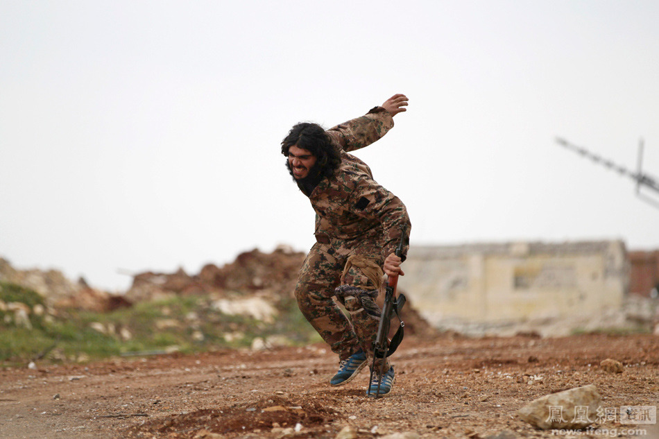 叙利亚库尔德武装击败IS 夺回科巴尼