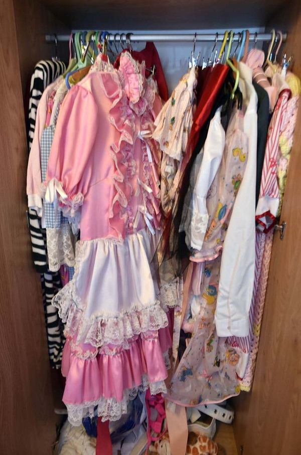 马克辛的“托儿所”每小时收费75英镑。