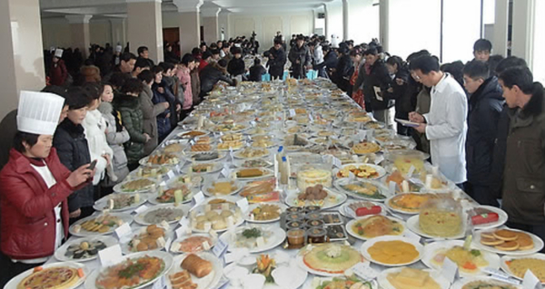 平壤举办全国料理大赛庆祝金正日诞辰(组图)