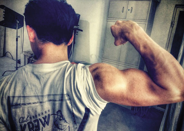 郑恺回应恋情:保护身边人,我不喜欢高调|陈赫|微