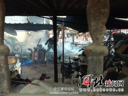 3月5日，石家庄联强小区安居园发生火灾。图片来自微博网友