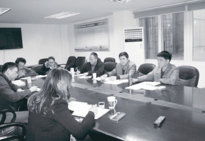 厦门市治违办领导部署年度具体工作。