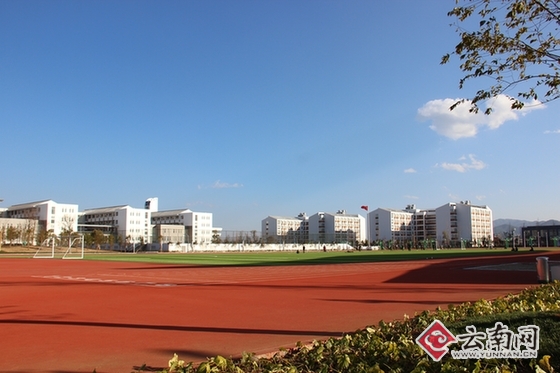 祥云一中体育运动场