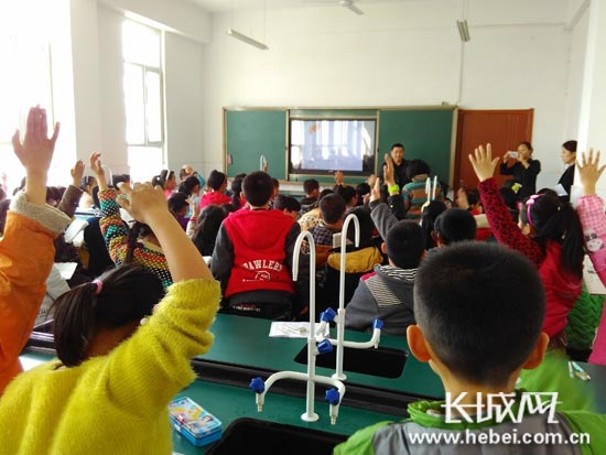 月食探秘 科学活动走进石家庄市大丰屯小学|