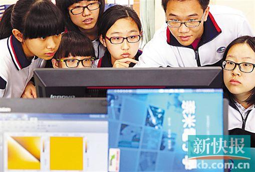 ■广铁一中的学生在纳米实验室做研究。